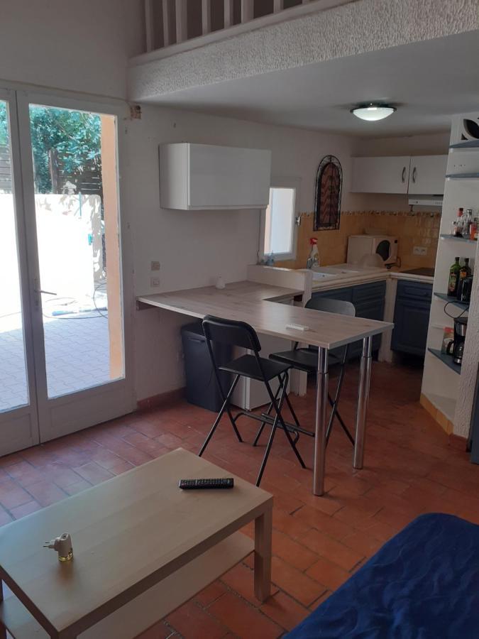 Appartement T1 Hyères Extérieur photo